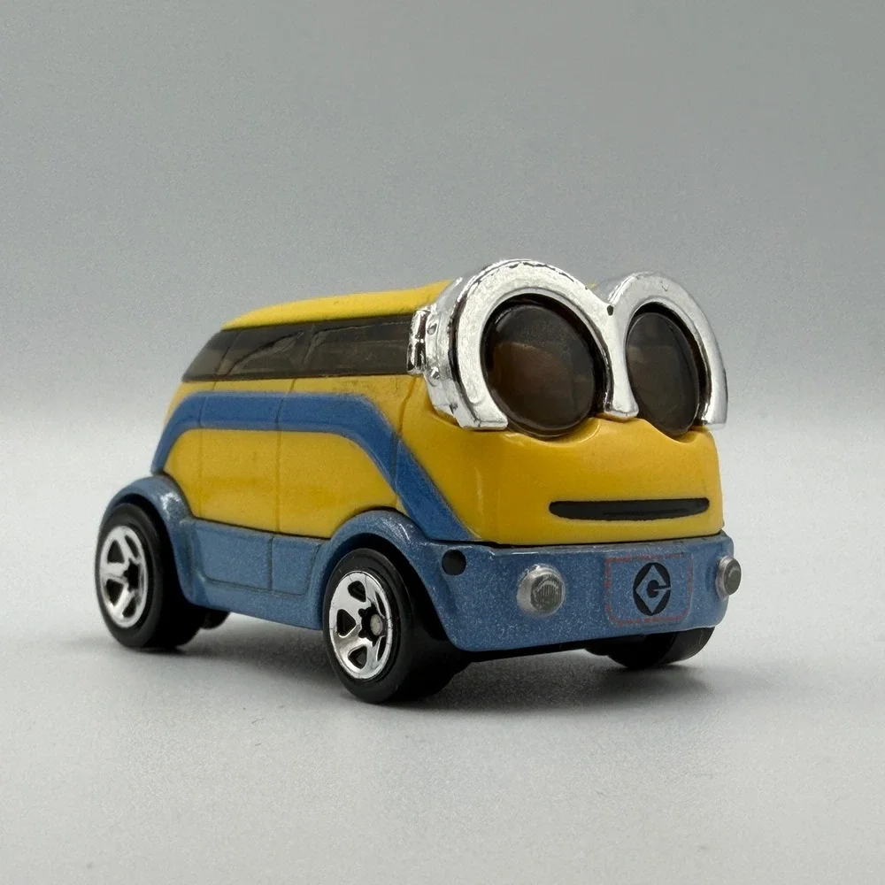 Hot Wheels Character Cars Minions 4 Different 1:64 Loose Lot